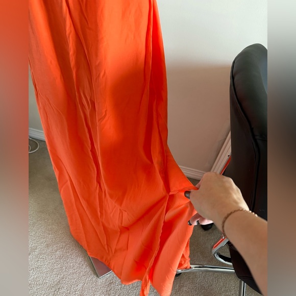 Beautiful Summer/Beach Dress - Picture 3 of 11